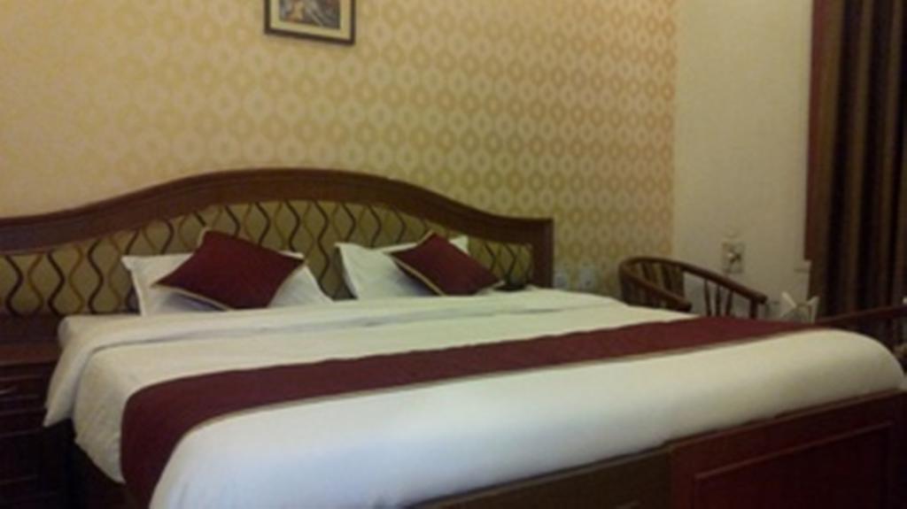 Hotel Sunrise Inn Lucknow Zewnętrze zdjęcie